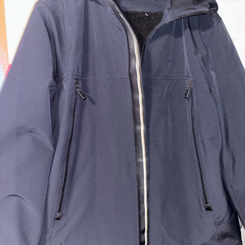Calvin Klein Men's Dark Blue Performance Jacket